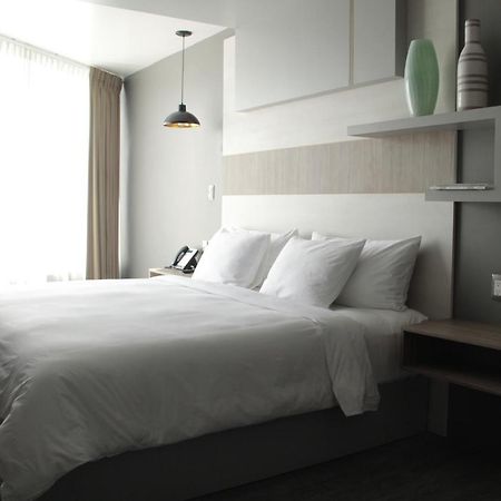 Esduma Hk Hotel Pachuca Eksteriør billede