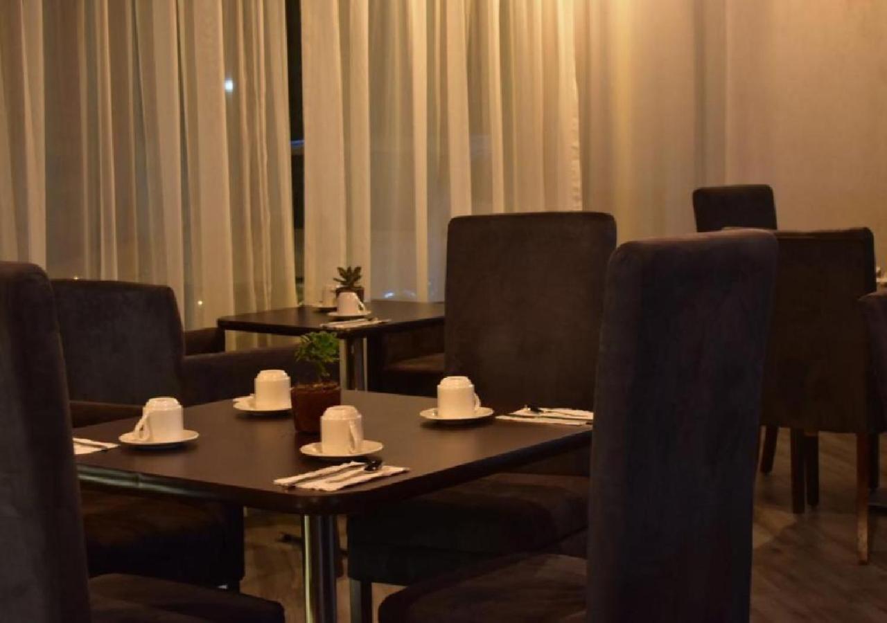 Esduma Hk Hotel Pachuca Eksteriør billede
