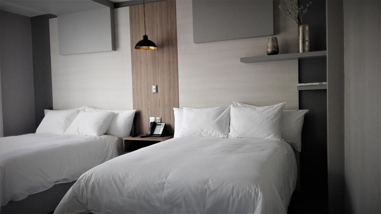 Esduma Hk Hotel Pachuca Eksteriør billede