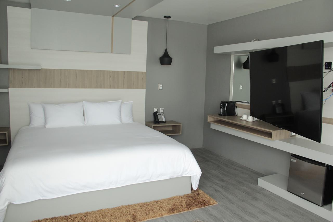 Esduma Hk Hotel Pachuca Eksteriør billede